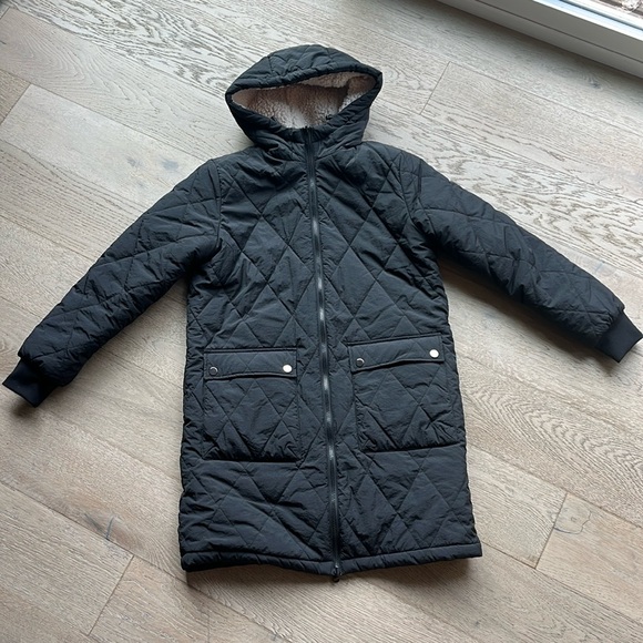EUC Tribal Hooded Reversible Puffer Jacket Black Nylon / Sherpa - XS Retail $250 - Picture 6 of 14